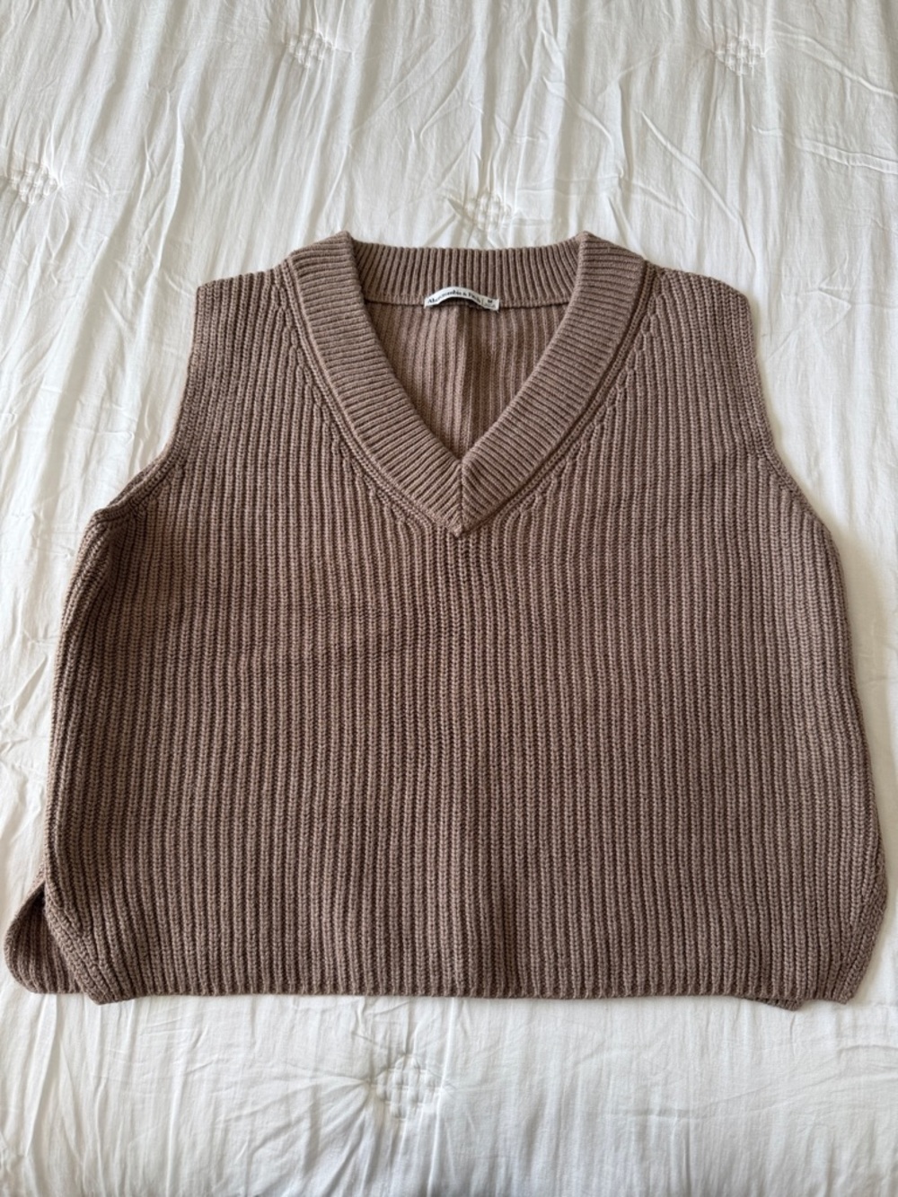 Abercrombie & Fitch Ribbed V-Neck Sweater Tank
